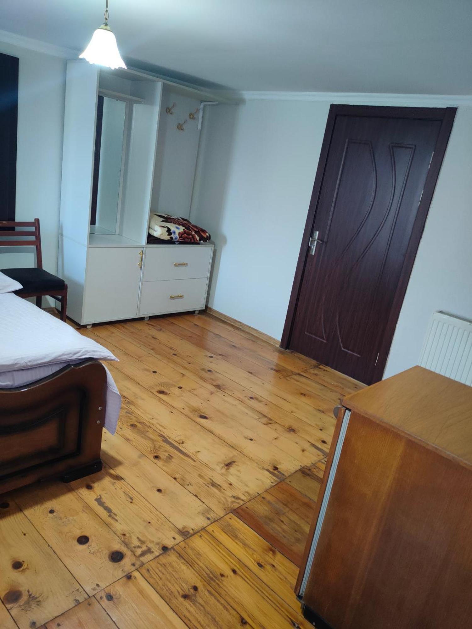 Ni- Ke Hotell Tsqaltubo Rum bild